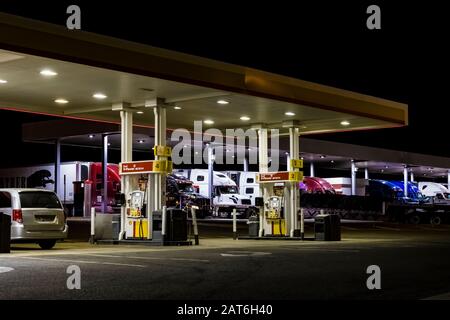 Truck STOP entlang Der Historischen Route 66 in Tucumcari, New Mexico, USA [keine Freigabe für Eigentum; nur für redaktionelle Lizenzierung verfügbar] Stockfoto