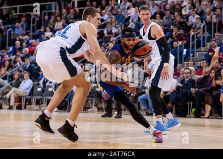 Barcelona, SPANIEN - 30. JANUAR: Malcom Delaney vom FC Barcelona im Einsatz beim Basketballspiel der Euroleague zwischen dem FC Barcelona Lassa und Zenit St. Petersburg in Palau Blaugrana am 30. Januar 2020 in Barcelona, Spanien. (Foto nach DAX/ESPA-Images) Stockfoto