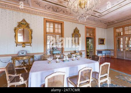 Beeindruckendes Interieur des nationalen Königspalastes von Queluz, Portugal Stockfoto