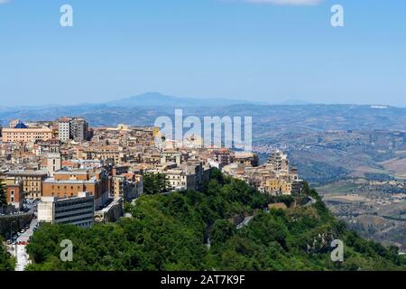 Blick auf die Stadt, Enna, Sizilien, Italien Stockfoto