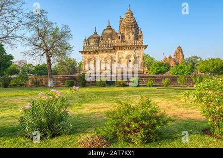 Parvati-Tempel, bekannt als Tempel der Einheit der Religion, der drei Religionen gewidmet ist: Islam, Buddhismus, Hinduismus, Khajuraho-Gruppe der Denkmäler, Madhya Stockfoto