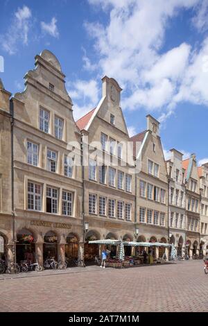 Giebelständige Häuser am Prinzipalmarkt, Stadt Münster, Nordrhein-Westfalen, Deutschland Stockfoto