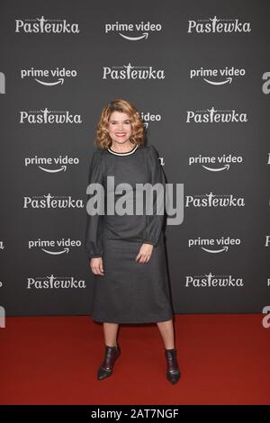 Anke Engelke bei PASTEWKA - Premiere zum 10. Und letzen Staffel im Zoo Palast in Berlin am 30.01.2020 Stockfoto