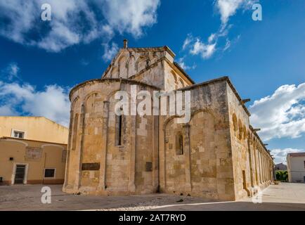 Apse am südwestlichen Ende der Basilika Romanica di San Gavino, 1080, Kirche im Stil der Romanik in Porto Torres, Provinz Sassari, Sardinien, Italien Stockfoto
