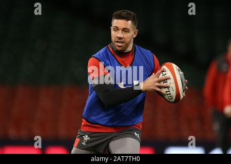 Cardiff, Großbritannien. Januar 2020. Rhys Webb von Wales in Aktion. Die Rugby-Kapitäne von Wales, die am Freitag, den 31. Januar 2020 im Fürstenstadion in Cardiff, Südwales ausgetragen werden, bereiten sich die Mannschaft auf das Eröffnungsspiel der Guinness-Meisterschaft Der Sechs Nationen gegen Italien morgen vor. PIC von Andrew Orchard/Alamy Live News Stockfoto