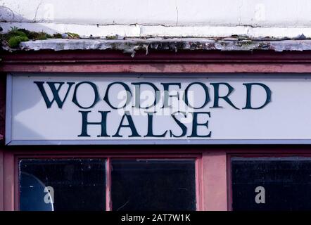 Detail des ehemaligen Postgebäudes, Woodford Halse, Northamptonshire, England, Großbritannien Stockfoto