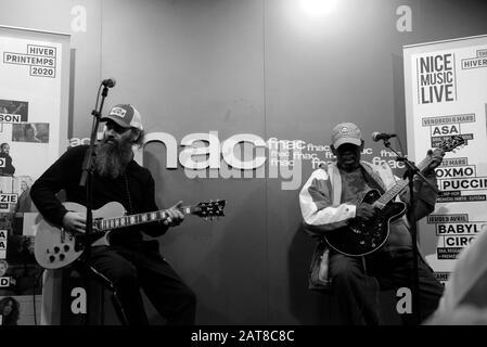 Lucky Peterson Live-Performance für die Nice Jazz Festival Sessions, um sein neues Album "50 - Just Warming Up" zu präsentieren. Stockfoto