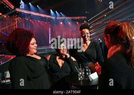 Linkoping, Schweden 20200130 Die Mamas bei der Probe am Donnerstag vor dem Wettbewerb am Samstag im Melodifestivalen. Das Melodifestivalen The Melody Festival ist ein jährlicher Songwettbewerb, der von den schwedischen öffentlich-rechtlichen Sendern Sveriges Television (SVT) und Sveriges Radio (SR) veranstaltet wird. Foto Jeppe Gustafsson Stockfoto