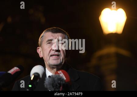 Lany, Tschechien. Januar 2020. Der tschechische Premierminister Andrej Babis (ANO) spricht nach seinem regelmäßigen Treffen mit Präsident Milos Zeman im lany Presidential Chateau, Tschechien, am 31. Januar 2020 vor Journalisten. Credit: Ondrej Deml/CTK Photo/Alamy Live News Stockfoto