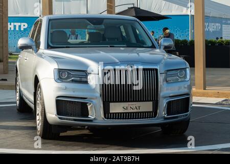 August 2019. Zhukovsky, Russland. Russischer Exekutivwagen Aurus Senat auf dem Internationalen Luftfahrt- und Raumfahrtsalon MAKS 2019. Stockfoto