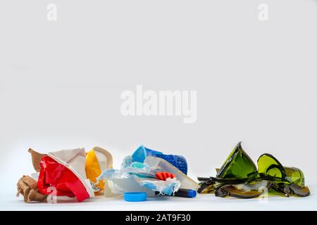Separate Garbage Collection. Papier, Kunststoff, Glas. Umweltverschmutzung. Stockfoto