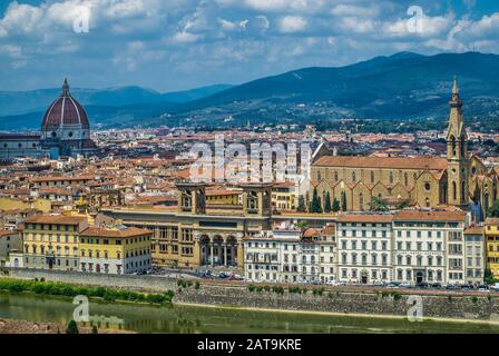 Blick auf die Nationalbibliothek von Florenz von der Piazza Michelangelo, Florenz, Toskana, Italien Stockfoto