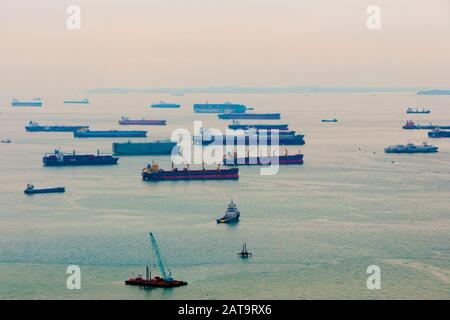 Tanker in Singapur Strait Stockfoto