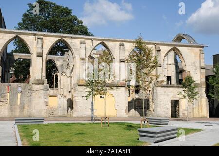 Die Ruinen des Franciscan Klosters in Greyfriars in Gloucester, England Stockfoto