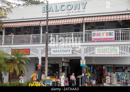 Balconette Bar, Restaurant und Austernbar im Byron Bay Stadtzentrum, New South Wales, Australien Stockfoto