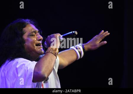 Kolkata, Indien. Januar 2020. "Bouls of Bengal" aus Indien, das auf dem 'Sur Jahan', dem 'World Peace Music Festival 2020', auftritt, das von einer privaten Organisation organisiert wurde. (Foto von Biswarup Ganguly/Pacific Press) Credit: Pacific Press Agency/Alamy Live News Stockfoto