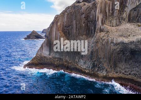 Basalt-Felsformation Los Organos, Organ Pipe Rock, in der Nähe von Vallehermoso, Luftbild, La Gomera, Kanarische Inseln, Spanien Stockfoto