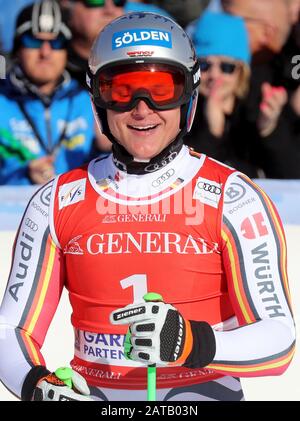 Garmisch Partenkirchen, Deutschland. Februar 2020. Ski Alpin: Weltcup, Abfahrt, Herren. Thomas Dressen aus Deutschland jubst im Ziel. Credit: Stephan Jansen / dpa / Alamy Live News Stockfoto