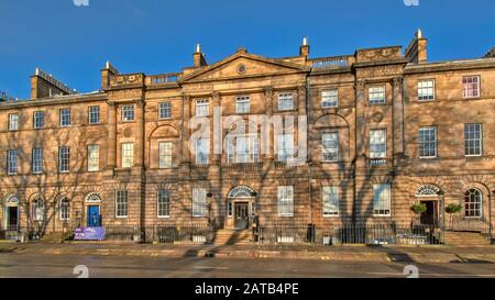 EDINBURGH SCOTLAND DAS GEORGISCHE GEBÄUDE BUTE HOUSE OFFIZIELLE RESIDENZ DES ERSTEN MINISTERS AUF DEM CHARLOTTE SQUARE Stockfoto