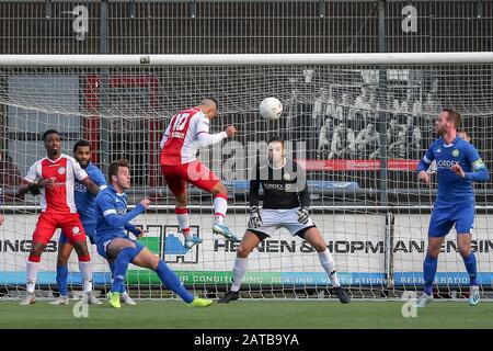 Spakenburg, Niederlande. Februar 2020. SPAKENBURG, 01-02-2020, De Westmaat Tweede Divisie, Dutch Football, Saison 2019-2020, IJsselmervogels-Spieler Ahmed el Azzouti erzielte beim Match Credit 2-0: Pro Shots/Alamy Live News Credit: Pro Shots/Alamy Live Credit News Credit News: Pro Shots/Alamy Live Credit News: Alamy Live Credit News: Alamy Live News: Alamy Live Credit News: Alamy Live News: Almoy Live News: Pro Shots/Alamy Live News Credit: Pro Shots/Alamy Live News Credit: Pro Shots/Alamy Live News Credit: Pro Shots/Alamy Live News Stockfoto