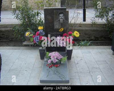 Aserbaidschan, Baku, 20. Januar 2007. Menschen, die am Jahrestag der Tragödie vom 20. Januar die Gasse der Märtyrer besuchen, als die Sowjetunion 1990 Baku Angriff Stockfoto