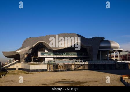 Mailand, ITALIEN - 31. JANUAR 2020: Das im Bau befindliche Kongresszentrum, Fondazione Fiera Milano 'MICO' des italienischen Architekten Mario Bellini in Mailand Stockfoto