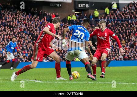 Glasgow, Großbritannien. Februar 2020. Der Rangers FC spielte Aberdeen auf dem Heimstadion der Glasgower Mannschaften im Ibrox-Fußballstadion in einem Spiel der Scottish Premiere League. Die letzten beiden Spiele zwischen diesen Mannschaften führten zu einem 5 - 0-Sieg für die Rangers in Ibrox und einem 2 - 2-Unentschieden in Pittodrie, Aberdeens Heimatstadion, so dass dies in den Ligapunkten ein wichtiges Spiel für beide Mannschaften ist. Das Spiel endete 0 - 0. Credit: Findlay/Alamy Live News Stockfoto