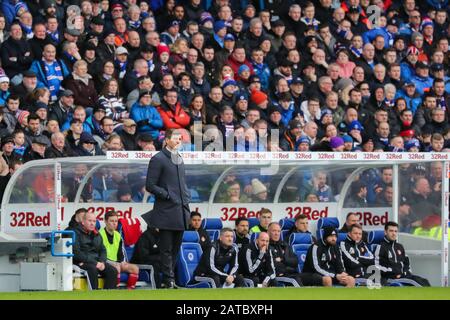 Glasgow, Großbritannien. Februar 2020. Der Rangers FC spielte Aberdeen auf dem Heimstadion der Glasgower Mannschaften im Ibrox-Fußballstadion in einem Spiel der Scottish Premiere League. Die letzten beiden Spiele zwischen diesen Mannschaften führten zu einem 5 - 0-Sieg für die Rangers in Ibrox und einem 2 - 2-Unentschieden in Pittodrie, Aberdeens Heimatstadion, so dass dies in den Ligapunkten ein wichtiges Spiel für beide Mannschaften ist. Das Spiel endete 0 - 0. Credit: Findlay/Alamy Live News Stockfoto