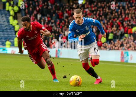 Glasgow, Großbritannien. Februar 2020. Der Rangers FC spielte Aberdeen auf dem Heimstadion der Glasgower Mannschaften im Ibrox-Fußballstadion in einem Spiel der Scottish Premiere League. Die letzten beiden Spiele zwischen diesen Mannschaften führten zu einem 5 - 0-Sieg für die Rangers in Ibrox und einem 2 - 2-Unentschieden in Pittodrie, Aberdeens Heimatstadion, so dass dies in den Ligapunkten ein wichtiges Spiel für beide Mannschaften ist. Das Spiel endete 0 - 0. Credit: Findlay/Alamy Live News Stockfoto