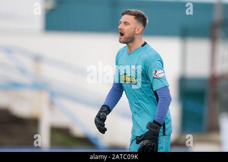 Cappielow Park, Greenock, Inverclyde, Großbritannien. Februar 2020. Scottish Championship Football, Greenock Morton versus Dundee Football Club; Danny Rogers von Greenock Morton Credit: Action Plus Sports/Alamy Live News Stockfoto