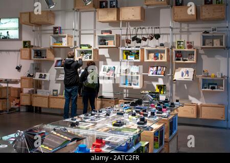 Lomographie-Fotografie-Shop in der Friedrichstraße Mitte Berlin Deutschland Stockfoto