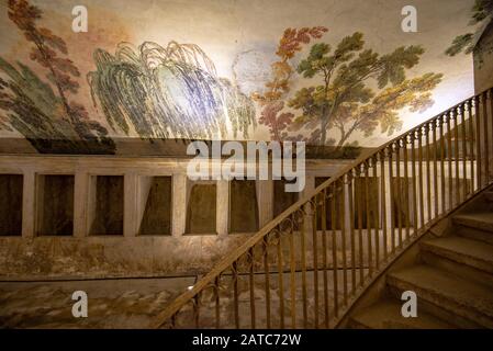 Complesso di Santa Maria di Monteoliveto o Sant'Anna dei Lombardi, Neapel - Ipogeo Stockfoto