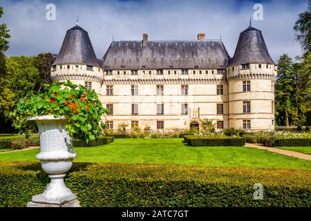 Das Schloss de l'Islette, Frankreich. Das Renaissance-Schloss befindet sich im Loire-Tal, wurde im 16. Jahrhundert erbaut und ist eine Touristenattraktion. Stockfoto