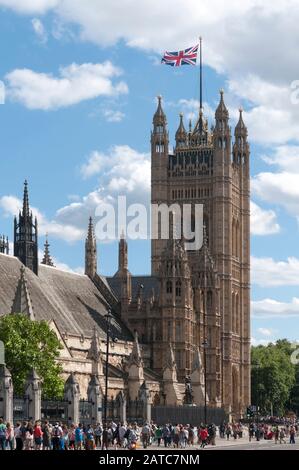 London, Großbritannien - 11. August 2013 - Der Victoria Tower im Westminster Palace Stockfoto