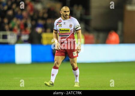 Januar 2020, DW Stadium, Wigan, England; Betfred Super League, Wigan Warriors V Warrington Wolves: Thomas Leuluai (7) von Wigan Warriors während des Spiels Stockfoto