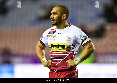 Januar 2020, DW Stadium, Wigan, England; Betfred Super League, Wigan Warriors V Warrington Wolves: Thomas Leuluai (7) von Wigan Warriors Stockfoto