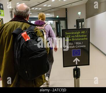 Flughafen Dublin, Irland. 02.01.2020. Britische Passinhaber (hauptsächlich aus Nordirland) können den Flughafen Dublin am ersten Brexit ohne Ausgabe passieren Stockfoto