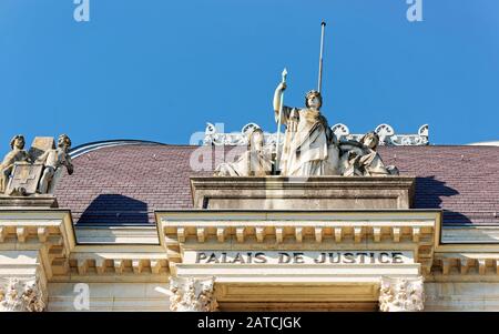 Fragment des Justizpalastes in Lausanne Stockfoto