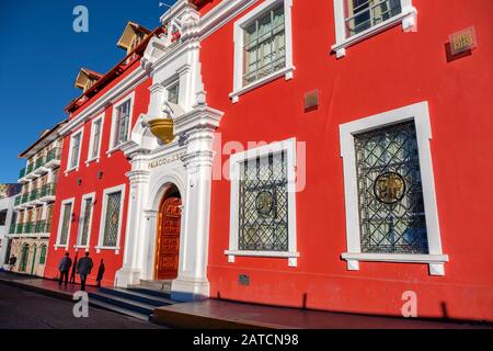 Palacio de Justicia Puno Fassade, Puno Courthouse, Corte Superior de Justicia de Puno, Plaza de Armas Puno, Peru Stockfoto