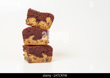 Brookies - halbe Brownies, halbe Plätzchen Stockfoto