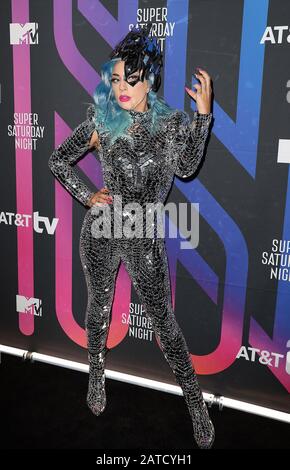 Miami, USA. Februar 2020. Miami, FLORIDA - 01. FEBRUAR: Lady Gaga besucht AT&T TV Super Saturday Night in Meridian in Island Gardens am 01. Februar 2020 in Miami, Florida. Foto: Christopher Victorio/imageSPACE Credit: Imagespace/Alamy Live News Stockfoto