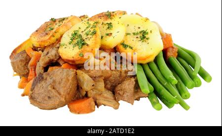 Der traditionelle Lancashire Hotpot mit Kartoffelspitze wurde auf weißem Hintergrund isoliert Stockfoto