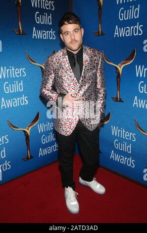 Beverly Hills, USA. Februar 2020. Max Borenstein, bei der Verleihung der Writers Guild Awards 2020 West Coast Im Beverly Hilton Hotel in Beverly Hills, Kalifornien am 1. Februar 2020. Kredit: Faye Sadou/Media Punch/Alamy Live News Stockfoto