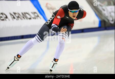 Milwaukee, USA. Februar 2020. Wang Haotian aus China tritt beim 1500-m-Rennen der Männer bei den ISU Four Continents Speed Skating Championats in Milwaukee, den Vereinigten Staaten, 1. Februar 2020 an. Kredit: Li Ying/Xinhua/Alamy Live News Stockfoto