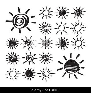 Satz von Vektor-Sonnensymbolen mit schwarzer Markierung von Hand gezeichnet. Filzstift kritzelt Sonneneinstrahlung isoliert auf Weiß. Skizze EPS8-Abbildung. Stock Vektor