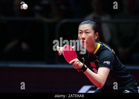 Magdeburg, Deutschland. Februar 2020. Tischtennis: German Open, Damen, Einzel, Finale, Chen (China) - Ding (China). Ding Ning in Aktion. Kredit: Swen Pförtner / dpa / Alamy Live News Stockfoto