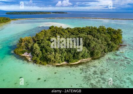 Luftaufnahme von Lologhan Island, Russell-Inseln, Solomonen, Solomon Sea, Pazifischer Ozean Stockfoto