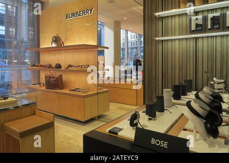 Nordstrom Flaggschiff Herren Store in New York City, USA Stockfoto