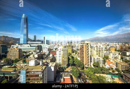 Luftbild einer Stadt Santiago, Chile Stockfoto