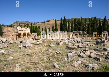 Antike griechische Stadt Hierapolis in Pamukkale, Türkei Stockfoto